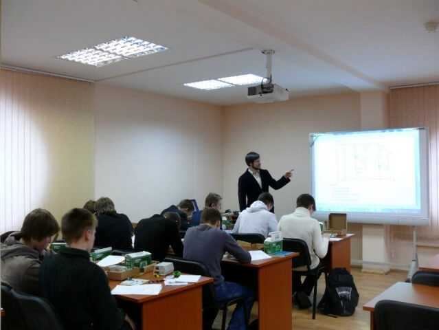 В Мурманской области вновь пройдет областная тематическая каникулярная школа «Заполярный Наноград»