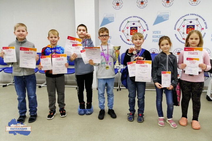 Юные шахматисты из объединений «Шахматы» и «Основы шахмат» поборолись за Кубок центра «Лапландия»