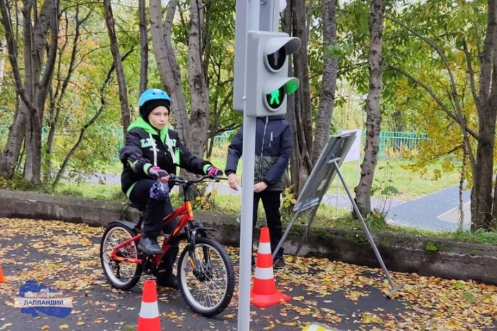 «Лаборатория безопасности» завершила обучающий курс с ребятами из мурманской гимназии №10