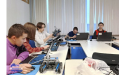 В «Кванториуме» прошла первая очная сессия для юных «Профессионалов»