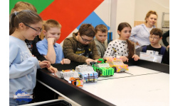 Автомобильный заезд состоялся! Юные инженеры представили результаты своей работы на Инженерных каникулах