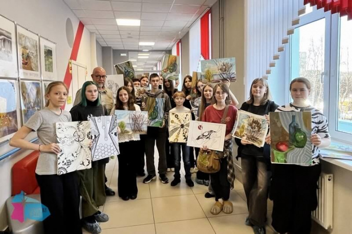 Завершена профильная смена «Художественная композиция: гармония формы и цвета»