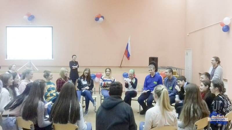Третья смена обучающего лагеря-тренинга для актива детских и молодежных общественных объединений продолжается