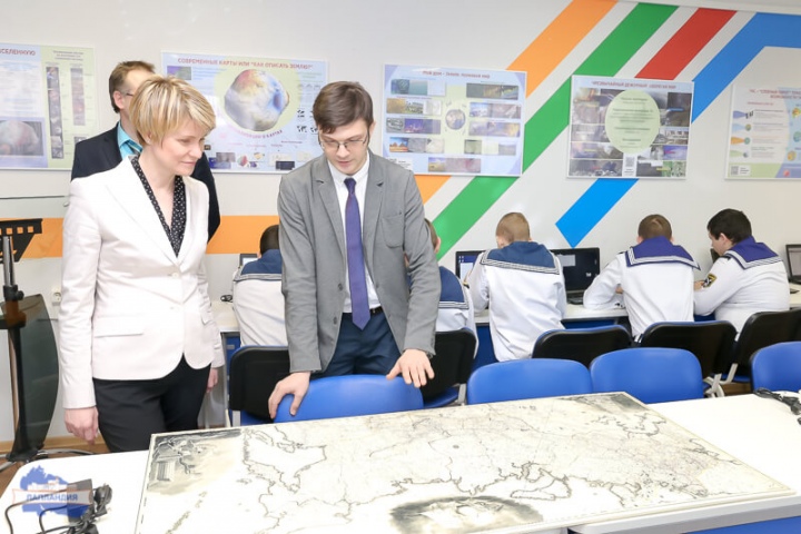 Руководитель Фонда «Таланты и Успех» Елена Владимировна Шмелева посетила детский технопарк «Кванториум-51»