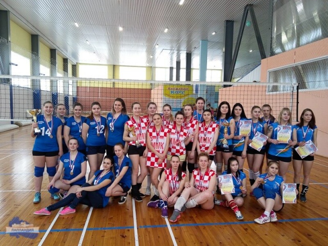 В Мурманской области состоялись областные соревнования по волейболу среди мужских и женских команд