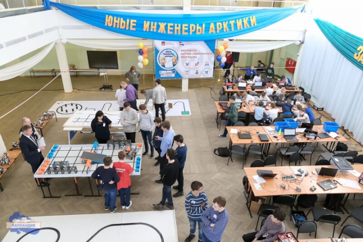 В центре «Лапландия» продолжается фестиваль научно-технического творчества «Юные инженеры Арктики. Закрытие сезона 2017/2018 учебного года»