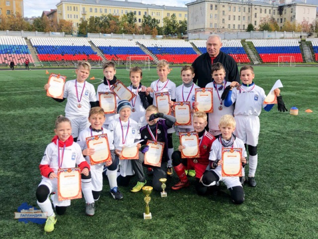 Команда центра «Лапландия» успешно выступила на ХVIII традиционном открытом турнире по футболу памяти экипажа АПЛ «Курск» 