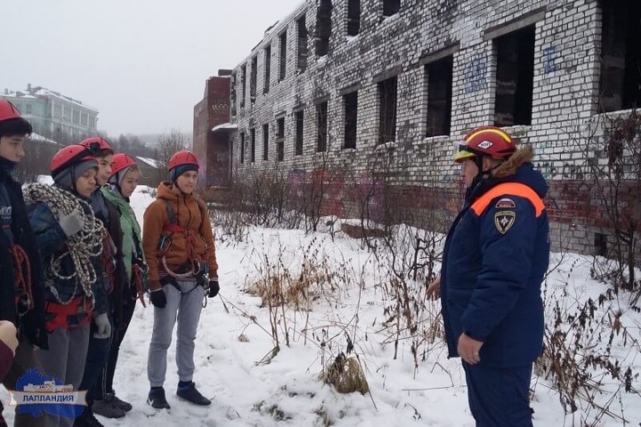 Прошли открытые соревнования по поисково-спасательным работам центра «Лапландия»