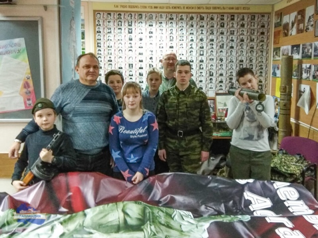 Учащиеся центра «Лапландия» встретились с ветеранами боевых действий