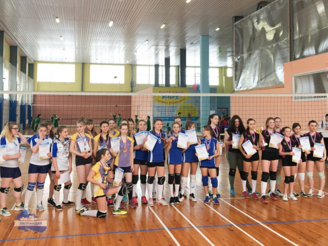 В Мурманской области состоялся региональный этап Всероссийских соревнований среди команд общеобразовательных организаций по волейболу «Серебряный мяч»