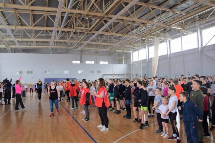 Воспитанники «Лапландии» присоединились к большой спортивной зарядке со звездой