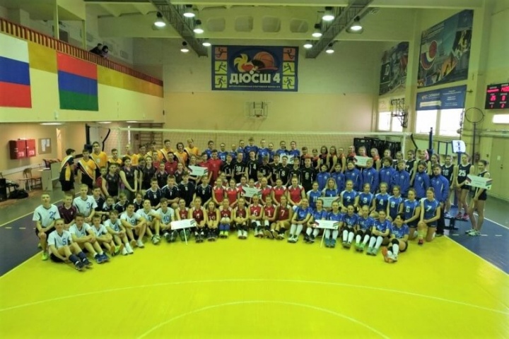Команды Мурманской области приняли участие в 3 этапе Всероссийских соревнований по волейболу «Серебряный мяч» среди команд общеобразовательных организаций