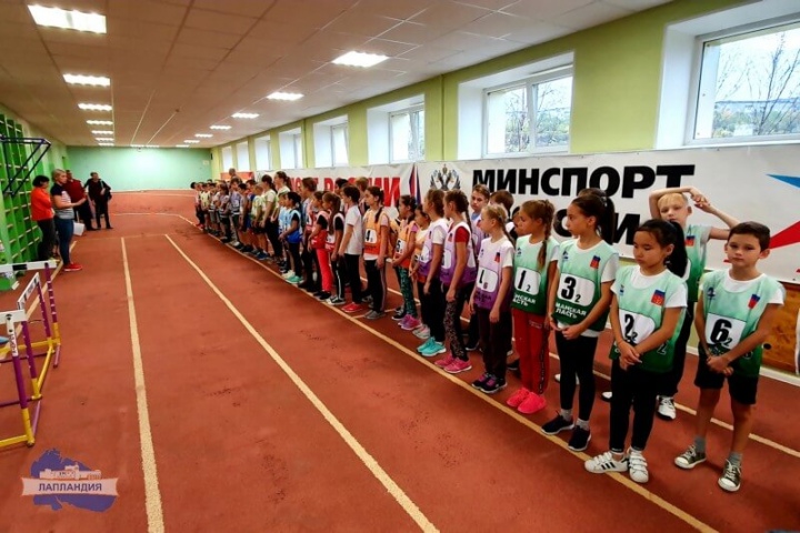60 юных спортсменов боролись за победу в «Шиповке юных»