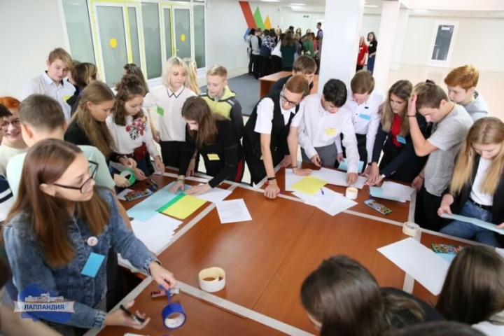 В центре дополнительного образования «Лапландия» началась работа областной школы волонтёров 