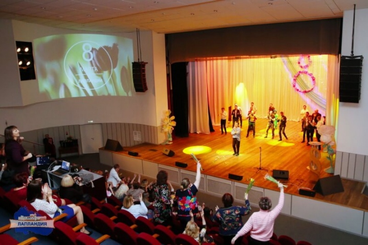 Коллектив центра «Лапландия» отпраздновал весенний праздник креативно!