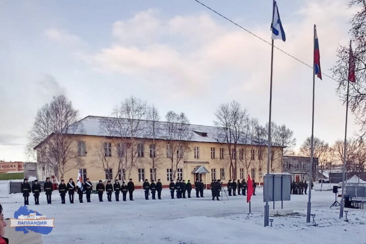 Обучающиеся объединения «Основы военной подготовки» отметили День связиста