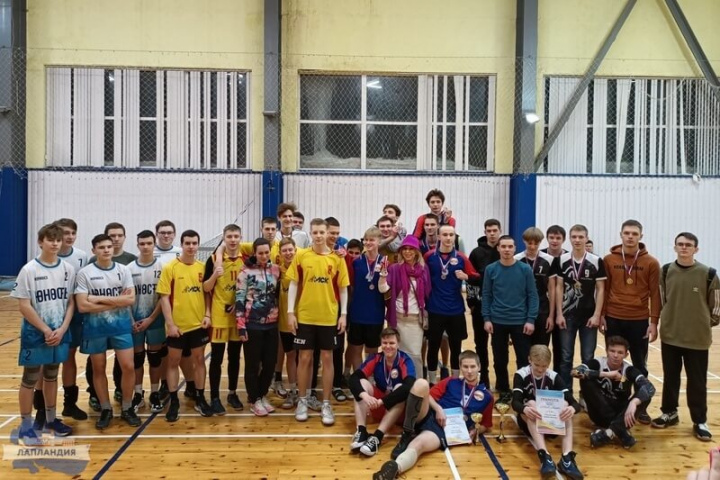 Определены победители и призеры областного турнира  «Волейбол Заполярья»