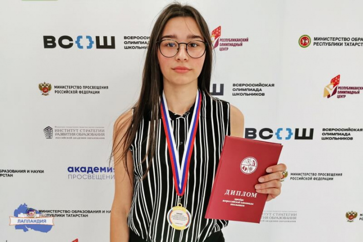 Одиннадцатиклассница из ЗАТО Видяево стала призером заключительного этапа ВсОШ по основам безопасности жизнедеятельности