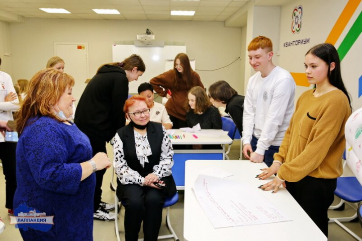 В центре «Лапландия» прошла очная сессия областной школы волонтеров