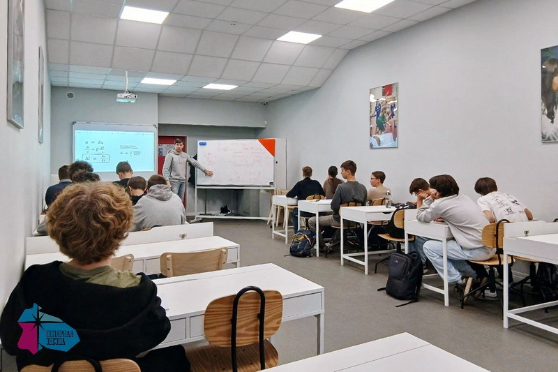 Юные физики расширяют компетенции в «Многогранной механике»