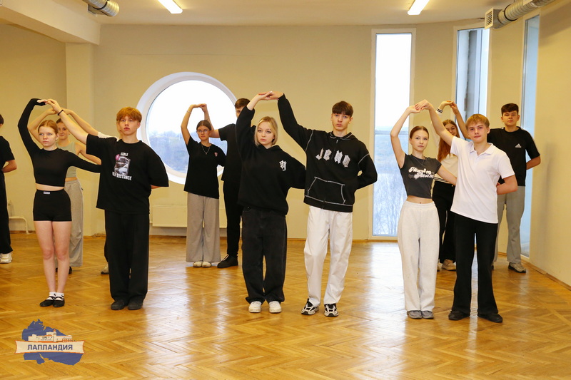 Завершилась первая учебная сессия по программе «Школа историко-бытового танца «Кадетский бал»