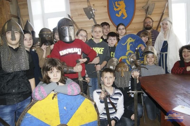 Об организации отдыха детей Мурманской области в период осенних каникул