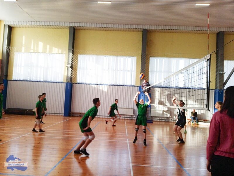 В Мурманской области состоялись областные соревнования среди команд юношей и девушек общеобразовательных организаций по волейболу «Серебряный мяч»