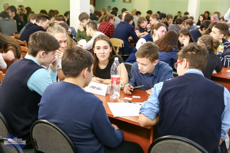 В Мурманской области определены победители Регионального чемпионата по интеллектуальной игре  «Что? Где? Когда?» среди школьников