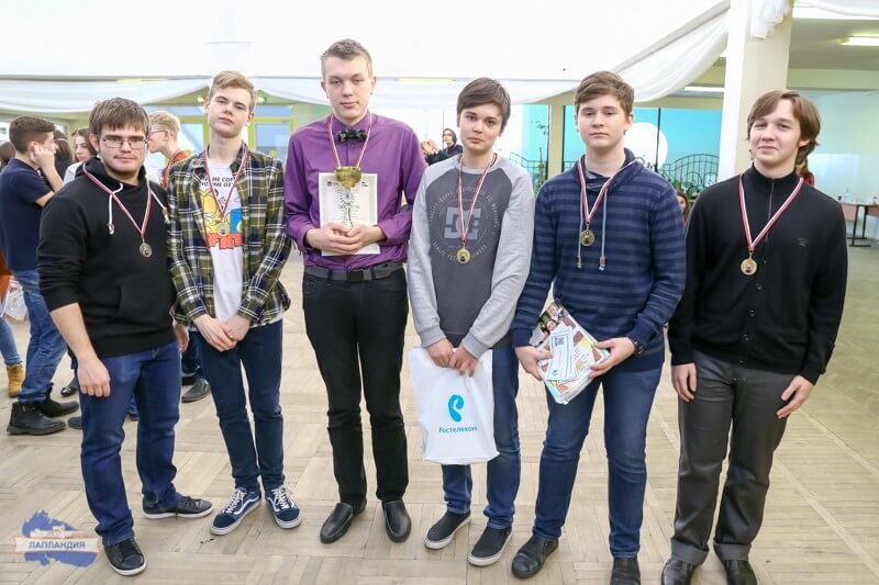 В Мурманской области определены победители Регионального чемпионата по интеллектуальной игре  «Что? Где? Когда?» среди школьников