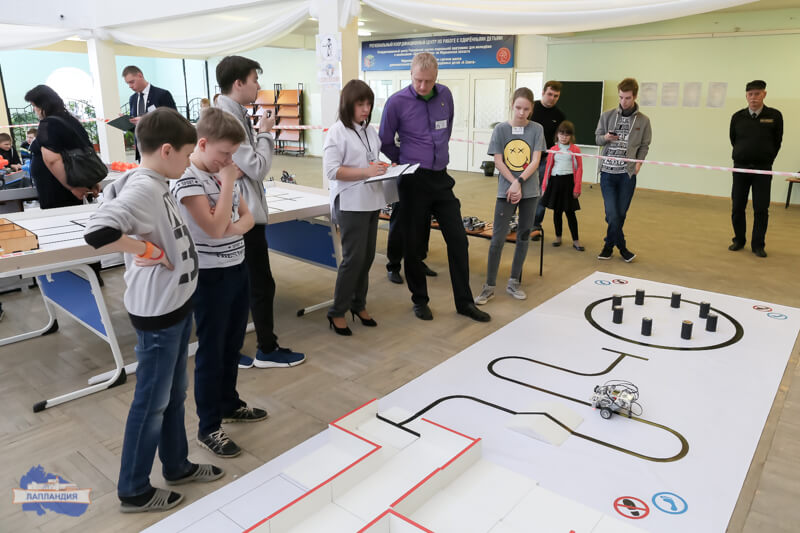 В центре «Лапландия» продолжается фестиваль научно-технического творчества «Юные инженеры Арктики. Закрытие сезона 2017/2018 учебного года»