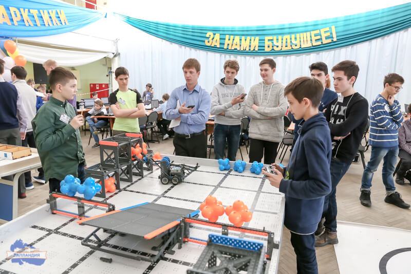 В центре «Лапландия» завершился региональный фестиваль научно-технического творчества «Юные инженеры Арктики» Закрытие сезона 2017-2018»
