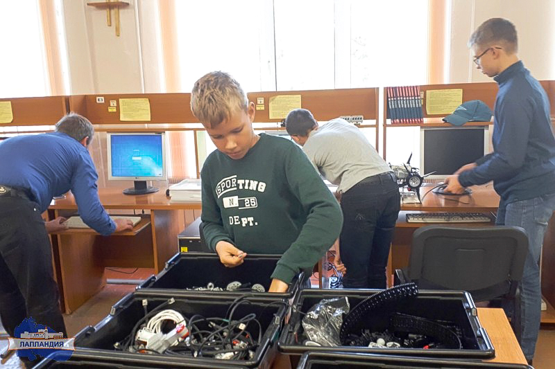 В Апатитах завершилась профильная смена по научно-техническому творчеству для обучающихся Мурманской области