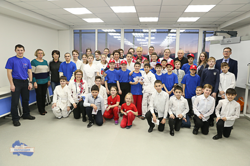 Воспитанники центра «Лапландия» встретились с прославленными спортсменами