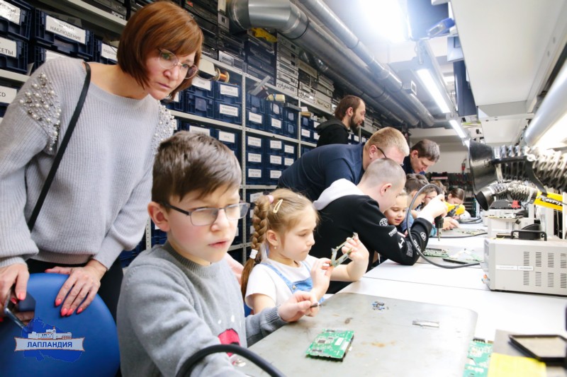 В детском технопарке «Кванториум-51» прошел день открытых дверей