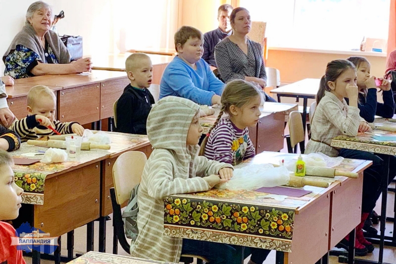 КвантоЛэнд: в детском технопарке «Кванториум-51» прошёл день научного семейного отдыха