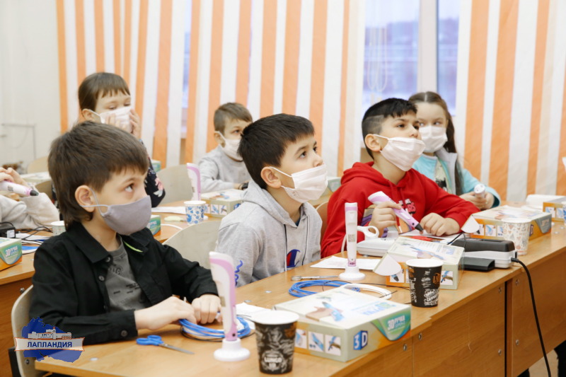 В детском технопарке «Кванториум-51» прошел день научного семейного отдыха