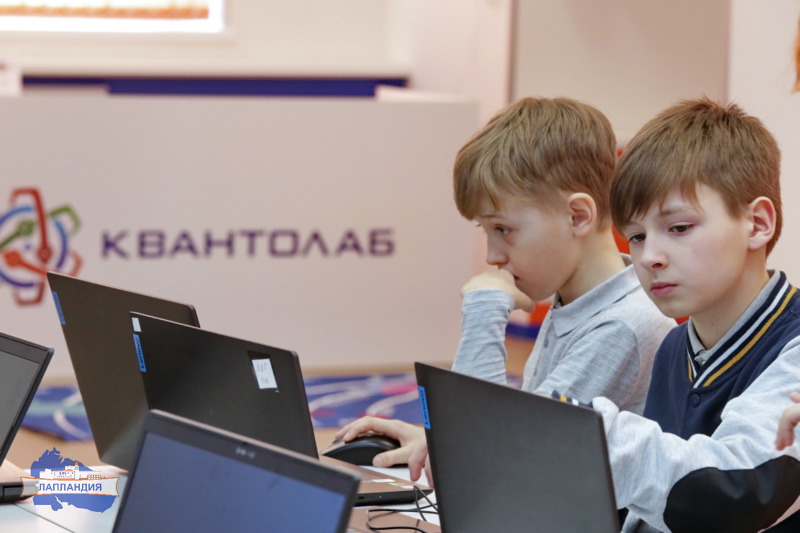 Юные инженеры Мурманской области отмечают День космонавтики