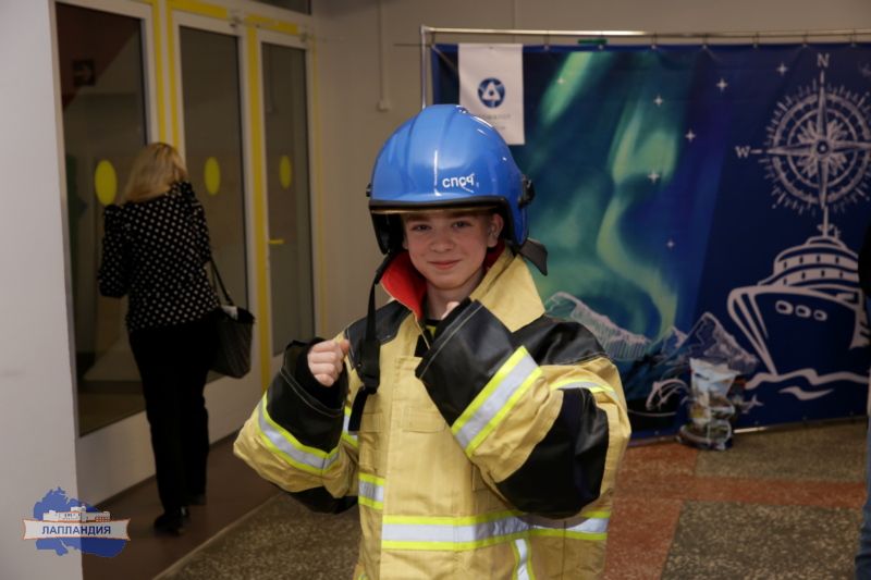 В центре «Лапландия» завершился фестиваль «Юные инженеры Арктики. Закрытие сезона 2021 учебного года»