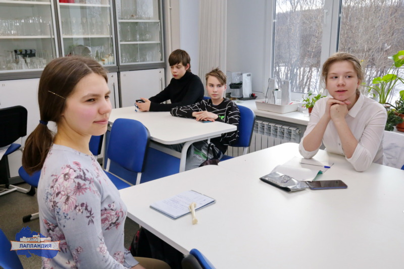В детском технопарке «Кванториум-51» прошли Всероссийские уроки генетики