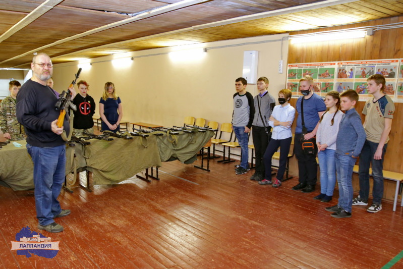 В рамках тематической недели истории в «Лапландии» прошел мастер-класс «Оружие победы»