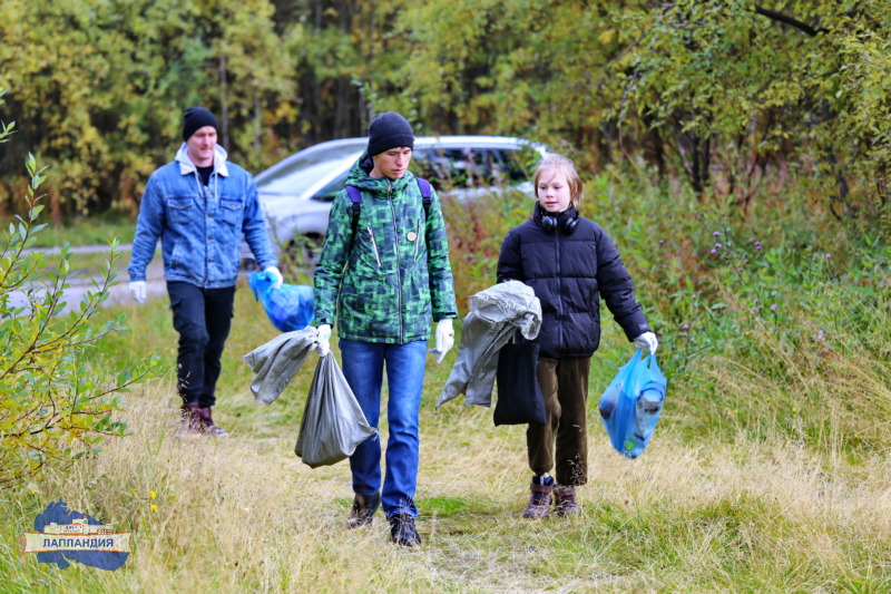 Тонна собранного мусора за 2 часа - итог «Чистых игр на Семеновском озере»