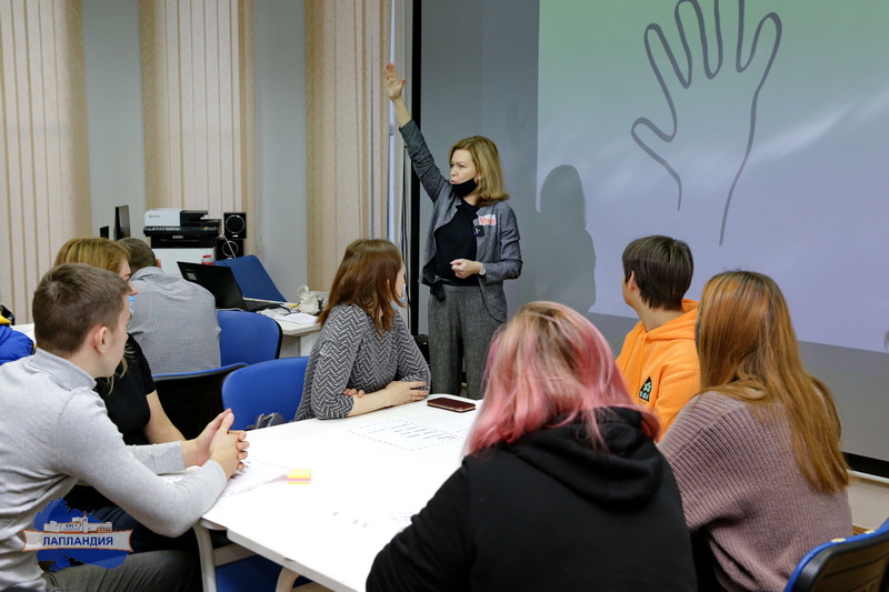 В центре «Лапландии» состоялась первая встреча Регионального научного общества школьников «АрктикУм»