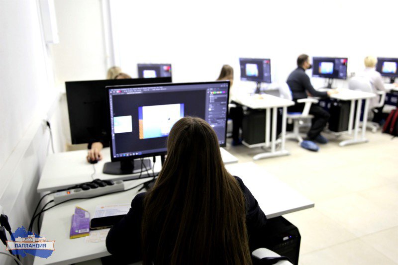 В детском технопарке «Кванториум-51» завершилось обучение педагогов основам компьютерной графики